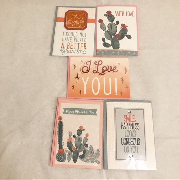 Other - 5 Greeting cards all in own wrapper with envelope